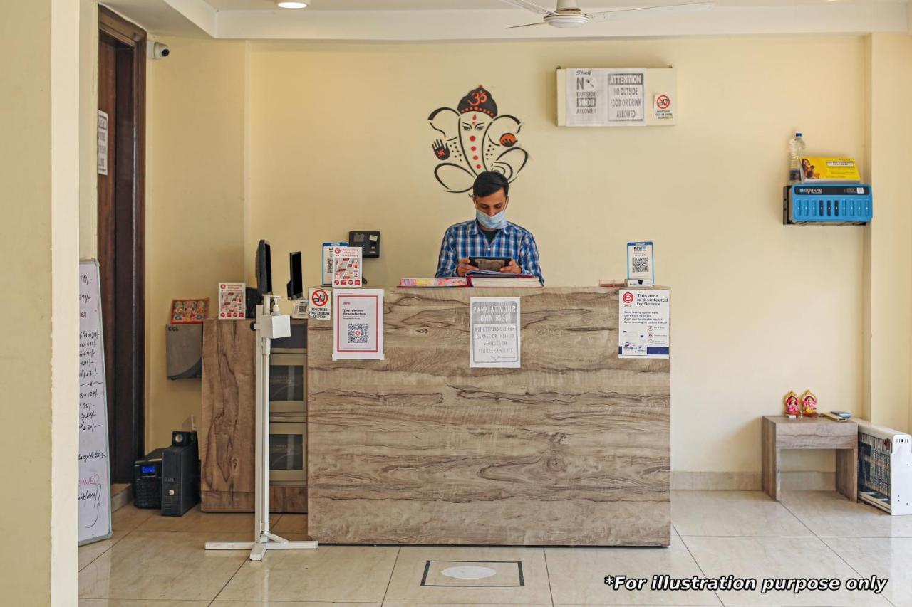 Oyo Flagship Siri Varshini Inn Visakhapatnam Exterior photo